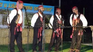 Lišane Ostrovičke: 1. Večer ojkanja “Od Sinja do Nina i Brinja”, Foto: Marko Mane Ledenko