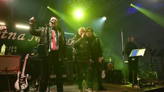 Mladen Grdović pjesmom uveo Poreč u Novu 2017.