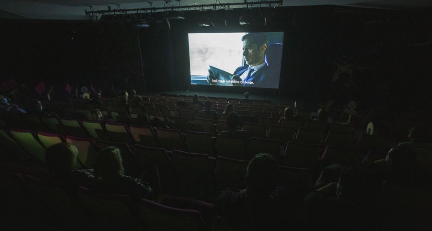 Kino zona: U Kazalištu lutaka Zadar održana projekcija filma “Bogu hvala” Kino zona: U Kazalištu lutaka Zadar održana projekcija filma “Bogu hvala”