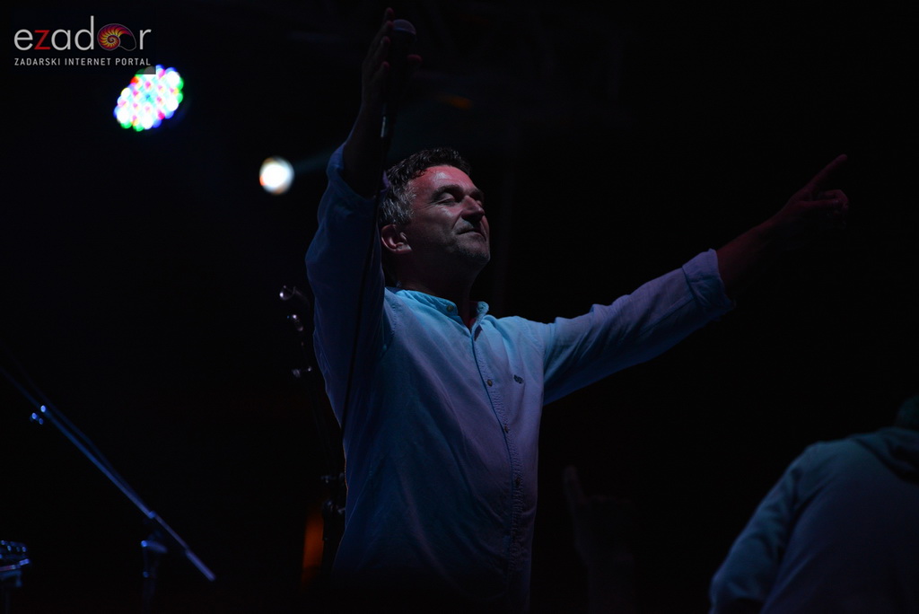 Stanarska fešta 2017: Mladen Grdović i Ivica Sikirić Ićo raspjevali Stanarce i njihove goste Stanarska fešta 2017: Mladen Grdović i Ivica Sikirić Ićo raspjevali Stanarce i njihove goste