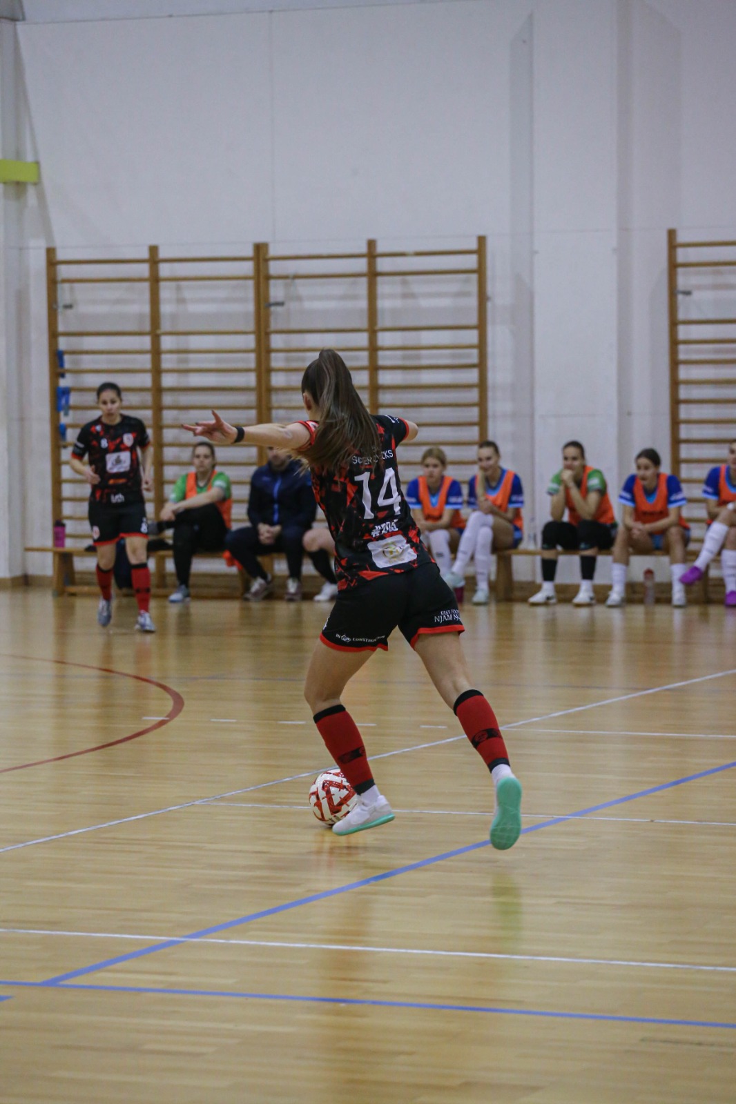 Futsal Super chicks – MC PLUS 2:5 Futsal Super chicks – MC PLUS 2:5