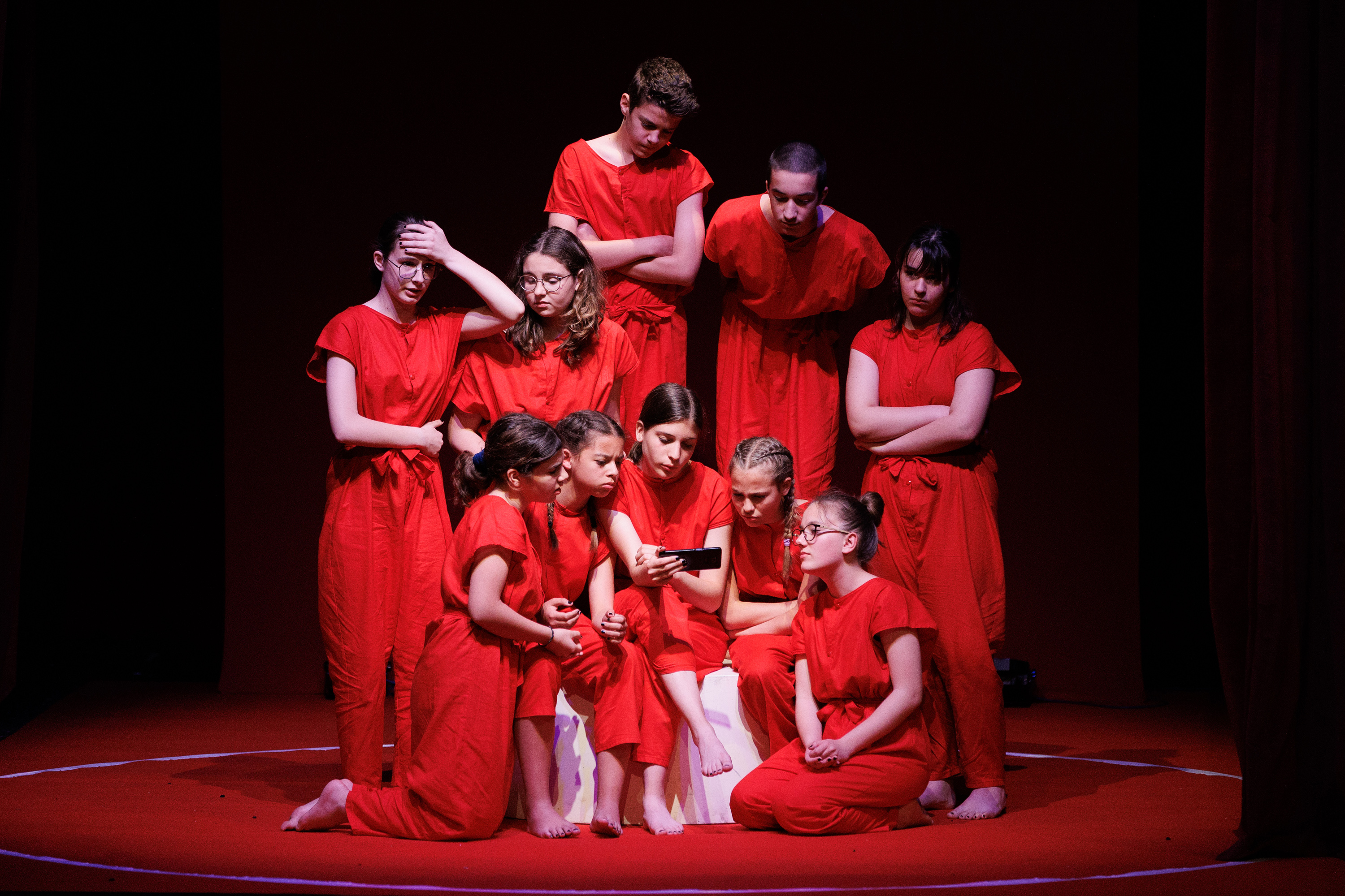 Igrajmo se: Zabranjeno mlađima od 15 strana A