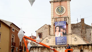 Započelo blagdansko ukrašavanje Poluotoka Započelo blagdansko ukrašavanje Poluotoka