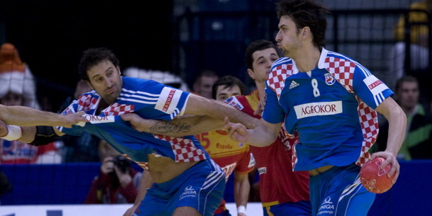 Beograd, 290112.Arena Beograd.10. Europsko prvenstvo u rukometu za muskarce.Utakmica za 3. mjesto izmedju Hrvatske i Spanjolske.Na fotografiji: Marko Kopljar i Igor VoriFoto: Ante Cizmic / CROPIX Beograd, 290112.Arena Beograd.10. Europsko prvenstvo u rukometu za muskarce.Utakmica za 3. mjesto izmedju Hrvatske i Spanjolske.Na fotografiji: Marko Kopljar i Igor VoriFoto: Ante Cizmic / CROPIX
