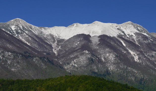 Malo proljetnozimskog ugođaja Južnog Velebita, viđeno sa ličke i morske strane. Foto:Leonard Kvarantan