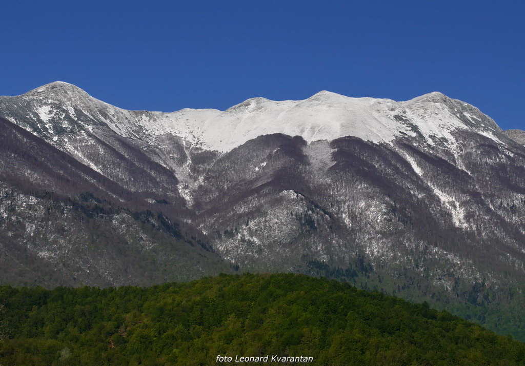 Malo proljetnozimskog ugođaja Južnog Velebita, viđeno sa ličke i morske strane. Foto:Leonard Kvarantan