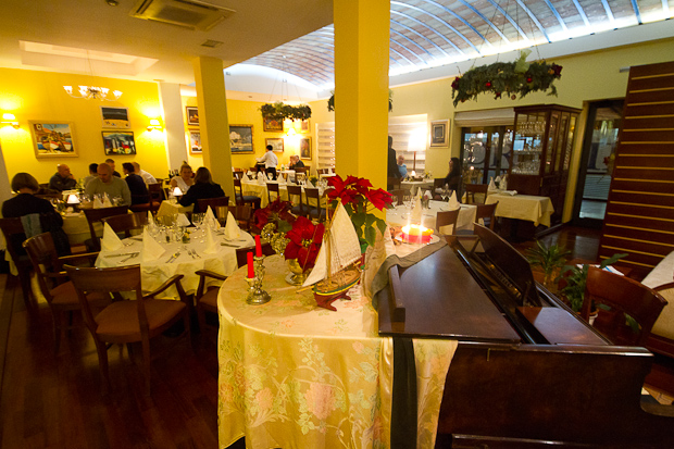 Blagdanska večera u restoranu Kornat, foto: Leo Banić Blagdanska večera u restoranu Kornat, foto: Leo Banić