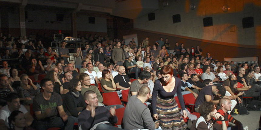 Artikultura: Rambo Amadeus u kinu Pobjeda