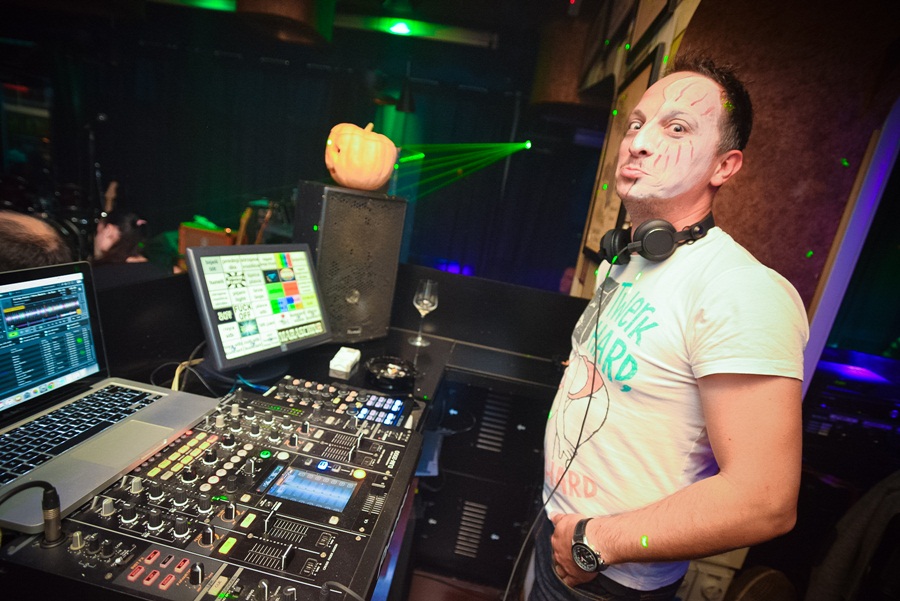 Jura Stublić & Film u Maraschino baru ; foto Iva Perinčić Jura Stublić & Film u Maraschino baru ; foto Iva Perinčić