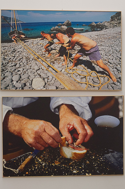 U Muzeju antičkog stakla otvorena je izložba fotografija ”Rota palagruzona” autora Ive Pervana i predavanje ”Falkuša – od Palagruže do Atlantika” profesora Joška Božanića, foto: Leo Banić U Muzeju antičkog stakla otvorena je izložba fotografija ”Rota palagruzona” autora Ive Pervana i predavanje ”Falkuša – od Palagruže do Atlantika” profesora Joška Božanića, foto: Leo Banić