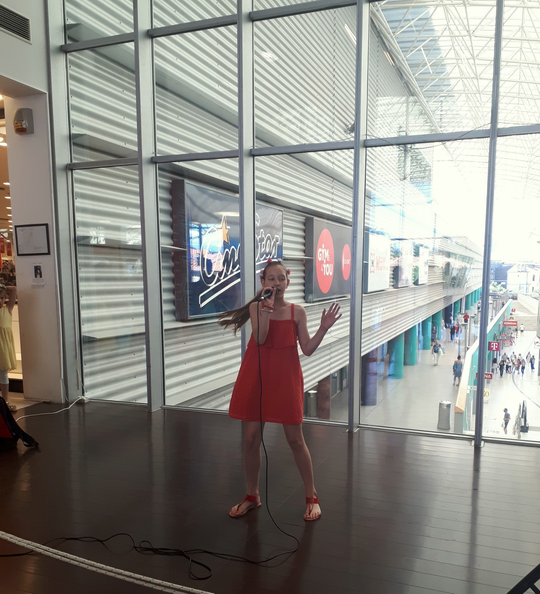 Pjevačko natjecanje “Golden Voice” u City Galleriji Pjevačko natjecanje “Golden Voice” u City Galleriji