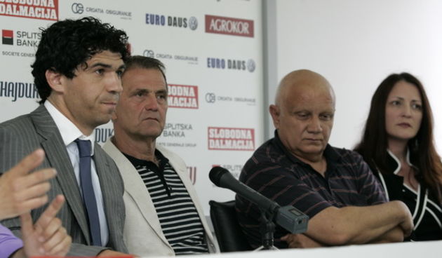 Split, 060611. Danas je dogovorena suradnja Hajduka i NK Primorac iz Stobreca.  Na fotografiji: Predsjednik Hajduka Hrvoje Males, sportski direktor Milo Nizetic, predsjednik Primorca Zdravko Voloder i predsjednica Vije