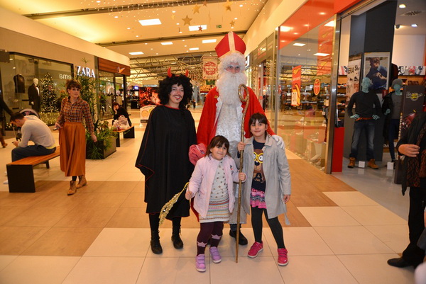 Sveti Nikola u Supernova centru 6. prosinca 2016.  Foto: Iva Perinčić