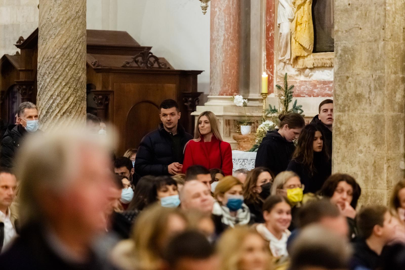 Polnoćka u katedrali svete Stošije