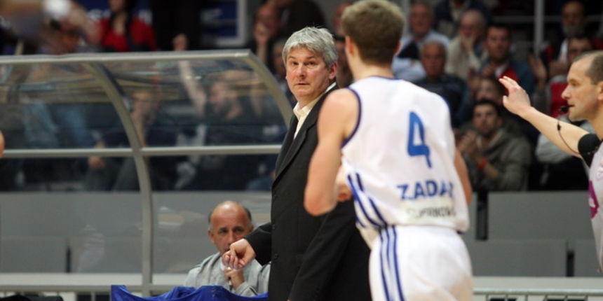 Zadar, 070412.
Prva hrvatska kosarkaska liga – liga za prvaka. Utakmica KK Zadar – KK Zagreb. Dvorana Kresimira Cosica. Trener Zadra Ales Pipan.
Foto: Jure Miskovic / CROPIX Zadar, 070412.
Prva hrvatska kosarkaska liga – liga za prvaka. Utakmica KK Zadar – KK Zagreb. Dvorana Kresimira Cosica. Trener Zadra Ales Pipan.
Foto: Jure Miskovic / CROPIX