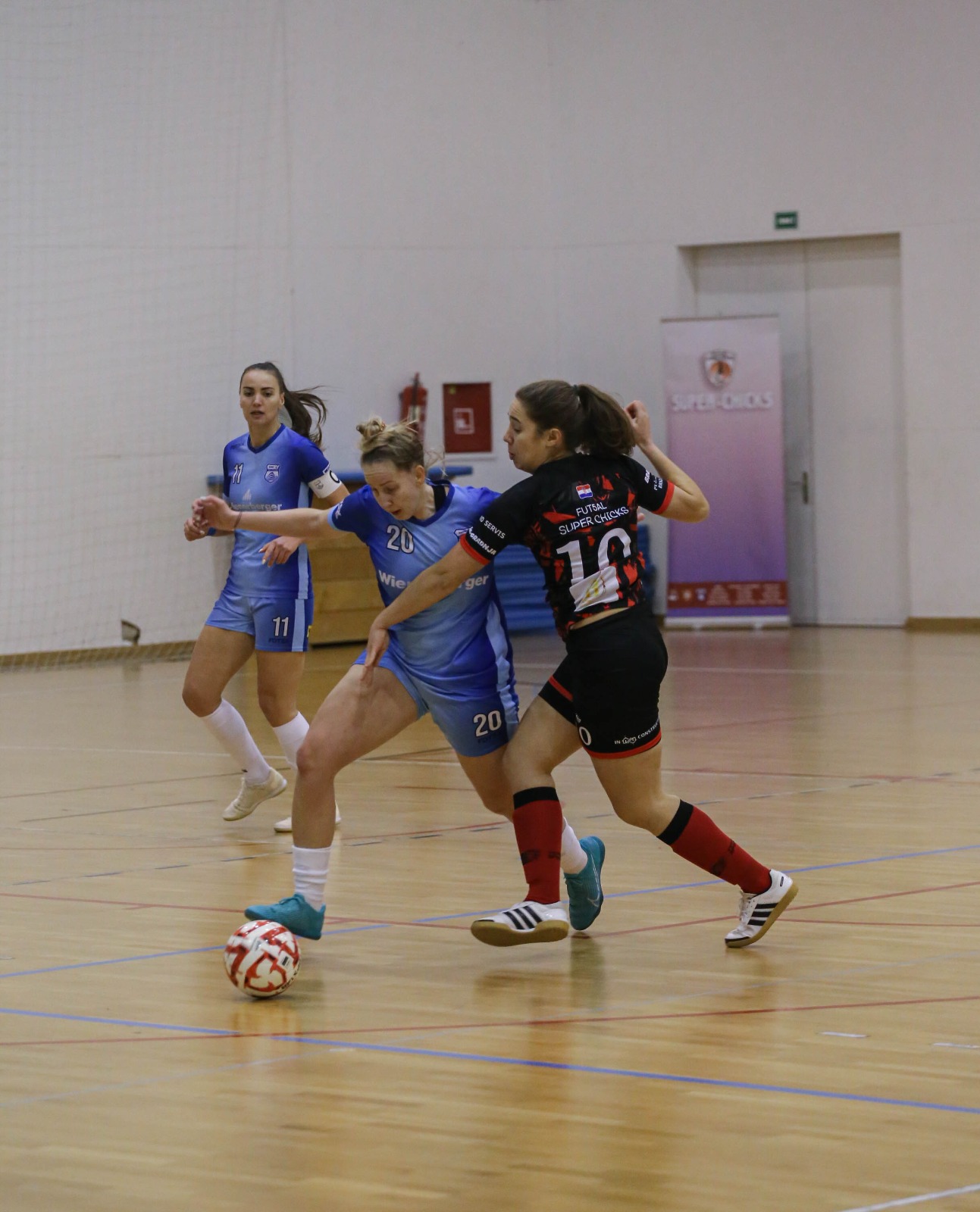 Futsal Super chicks – MC PLUS 2:5 Futsal Super chicks – MC PLUS 2:5