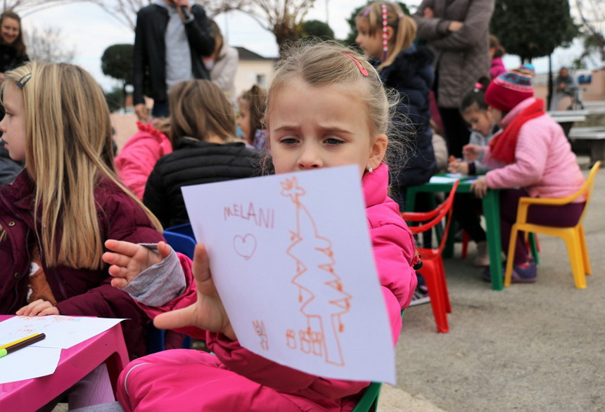 Sveti Nikola darivao mališane na Viru, Krampus bez posla Sveti Nikola darivao mališane na Viru, Krampus bez posla