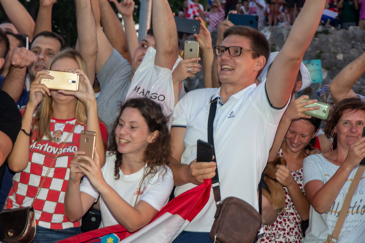 Veličanstven doček četvorice zadarskih Vatrenih od Gradskog mosta do Foruma