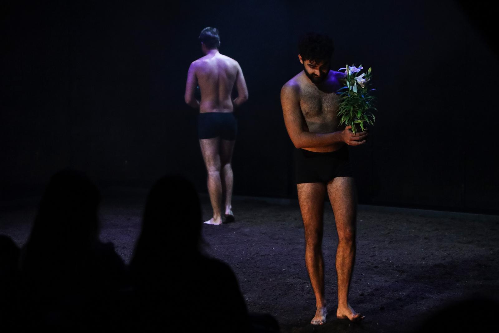 Predstava “(Pret)posljednja panda ili statika” u Kazalištu lutaka Predstava “(Pret)posljednja panda ili statika” u Kazalištu lutaka