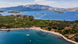 Korčula skriva pravi biser među plažama – uvalu Vela Pržina Korčula skriva pravi biser među plažama – uvalu Vela Pržina