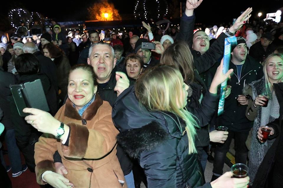 Spektakularni doček Nove 2017. godiner u Viru