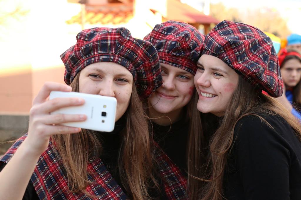 2. Međunarodna karnevalska povorka Virskih maškara