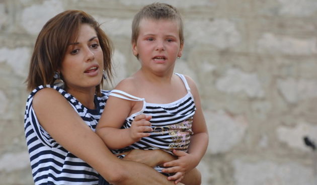 Zadar, 050809.
Danas je na otoku Ugljanu u mjesto Kukljica slavljena Gospa od Sniga. Festa u Kukljici vec tradicionalno prvlaci veliki broj ljudi, a uz ples tamosnje folklorne skupine odrzana je i utrka tovara. 
Na fotografiji: cijeli program vodila je bi