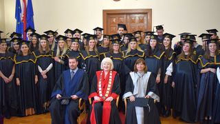 Na Sveučilištu u Zadru promovirano 160 magistrica i magistara Na Sveučilištu u Zadru promovirano 160 magistrica i magistara