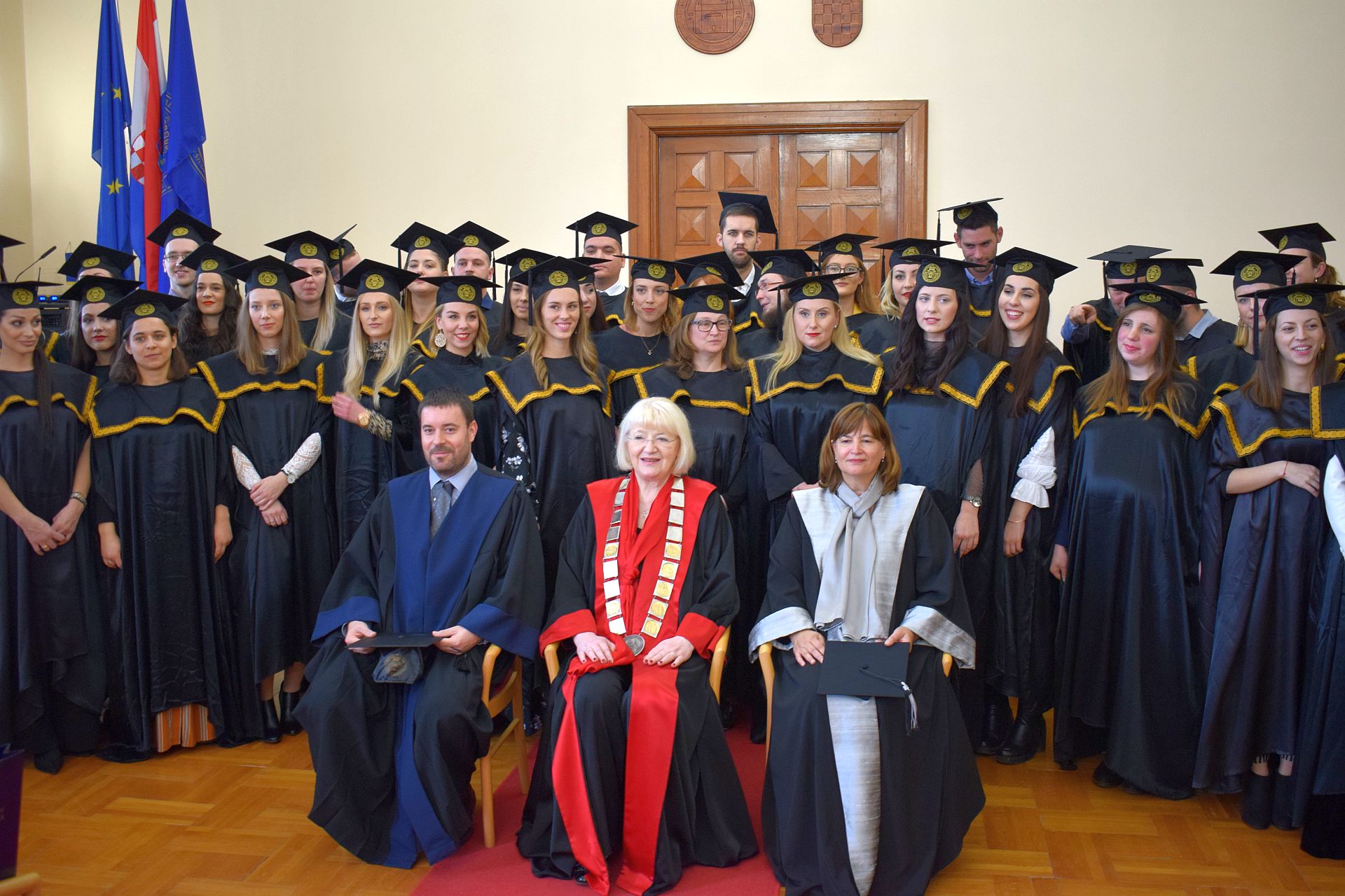 Na Sveučilištu u Zadru promovirano 160 magistrica i magistara Na Sveučilištu u Zadru promovirano 160 magistrica i magistara