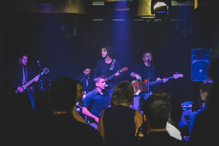 Jurica Pađen & Aerodrom u Maraschino baru; foto Iva Perinčić Jurica Pađen & Aerodrom u Maraschino baru; foto Iva Perinčić