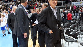 KK Zadar – Real Madrid, umirovljenje dresova 10 (Giuseppe Giergia) i 11 (Kresimir Cosic), Foto; Mladen Malik KK Zadar – Real Madrid, umirovljenje dresova 10 (Giuseppe Giergia) i 11 (Kresimir Cosic), Foto; Mladen Malik