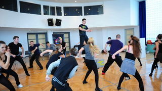 Rasplesani mladi ansambl “Crne kuće” Rasplesani mladi ansambl “Crne kuće”