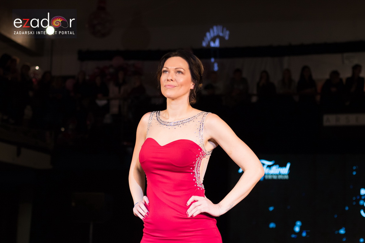 11. Festival vjenčanja: Modna revija vjenčanica i svečanih haljina te revija cvijeća i koncert Sandija Cenova 11. Festival vjenčanja: Modna revija vjenčanica i svečanih haljina te revija cvijeća i koncert Sandija Cenova