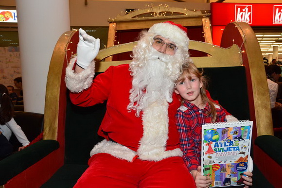 Supernova: Božićni koncert Ivane Kindl i posjet Djeda Božićnjaka, Foto: Iva Perinčić Supernova: Božićni koncert Ivane Kindl i posjet Djeda Božićnjaka, Foto: Iva Perinčić