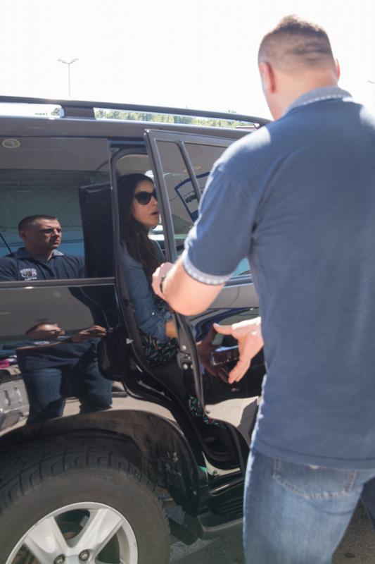 Slavna glumica Monica Bellucci sletjela je u Zracnu luku Dubrovnik letom Easy Jeta iz Pariza. Photo: Grgo Jelavic/PIXSELL Slavna glumica Monica Bellucci sletjela je u Zracnu luku Dubrovnik letom Easy Jeta iz Pariza. Photo: Grgo Jelavic/PIXSELL