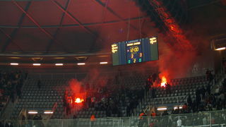 Dvije baklje u plamenu