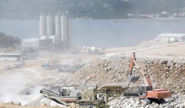 Gradilište pelješkog mosta (Foto: Denis Jerković/CROPIX)