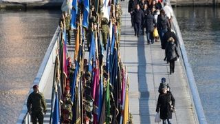 Mimohod postrojbi sudionica VRO Maslenica ulicama Zadra u povodu 24. obljetnice Mimohod postrojbi sudionica VRO Maslenica ulicama Zadra u povodu 24. obljetnice