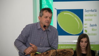 U Vrtovima lunjskih maslina održana 12. Lunjska maslinada. Foto: Vinko Pešić