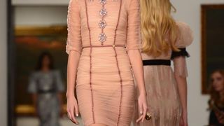 Modna revija “Lei Lou” Aleksandre Dojčinović u Modernoj galeriji