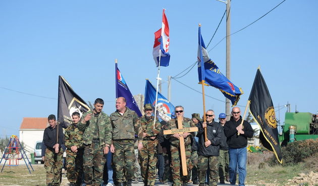 Zadar, 170312Jutros je sa Dracevca krenulo hodocasce linijom obrane grada dugom 11km u kojem sudjeluju branitelji i mladez iz nekoliko zadarskih zupa. Foto: Luka Gerlanc / CROPIX