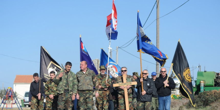 Zadar, 170312Jutros je sa Dracevca krenulo hodocasce linijom obrane grada dugom 11km u kojem sudjeluju branitelji i mladez iz nekoliko zadarskih zupa. Foto: Luka Gerlanc / CROPIX