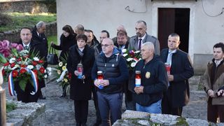 Ervenik: Obilježena 26. godišnjica stradanja obitelji Čengić