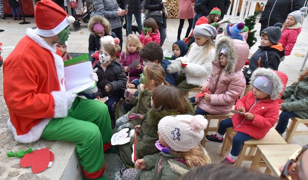 Vilenjak u druženju s djecom