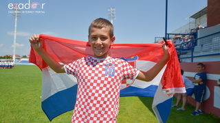 Zadarska vatrena četvorka na Stanovima se družila s mladim zadarskim nogometašima Zadarska vatrena četvorka na Stanovima se družila s mladim zadarskim nogometašima