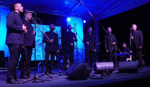 Klapa Cambi održala cjelovečernji koncert na biogradskoj rivi. Foto: Gordana Šarić Klapa Cambi održala cjelovečernji koncert na biogradskoj rivi. Foto: Gordana Šarić