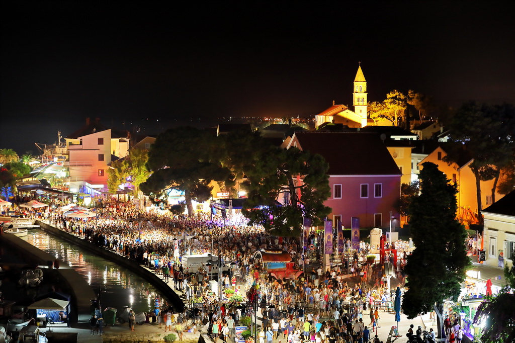 Biogradska noć 2017: Spektakularni vatromet. Biogradska noć 2017: Spektakularni vatromet.