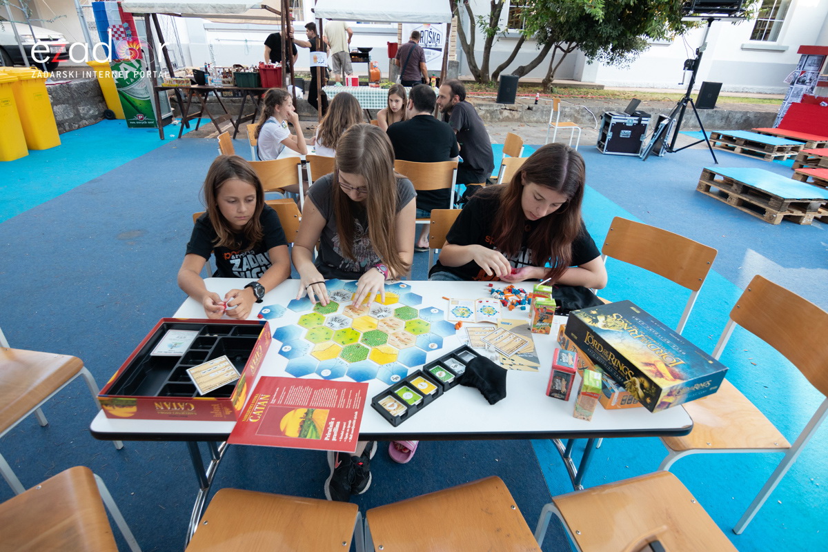 KvartArt 2018: Radionice, društvene i književne igre i Filmski kviz KvartArt 2018: Radionice, društvene i književne igre i Filmski kviz