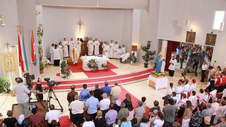 U Skabrnji odrzano veliko misno slavlje i procesija povodom blagdana Velike Gospe U Skabrnji odrzano veliko misno slavlje i procesija povodom blagdana Velike Gospe