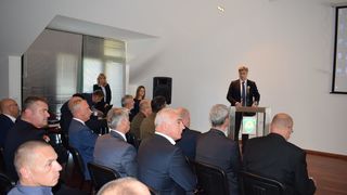 U Divuljama održana tematska sjednica premijera i župana o požarnoj sezoni U Divuljama održana tematska sjednica premijera i župana o požarnoj sezoni